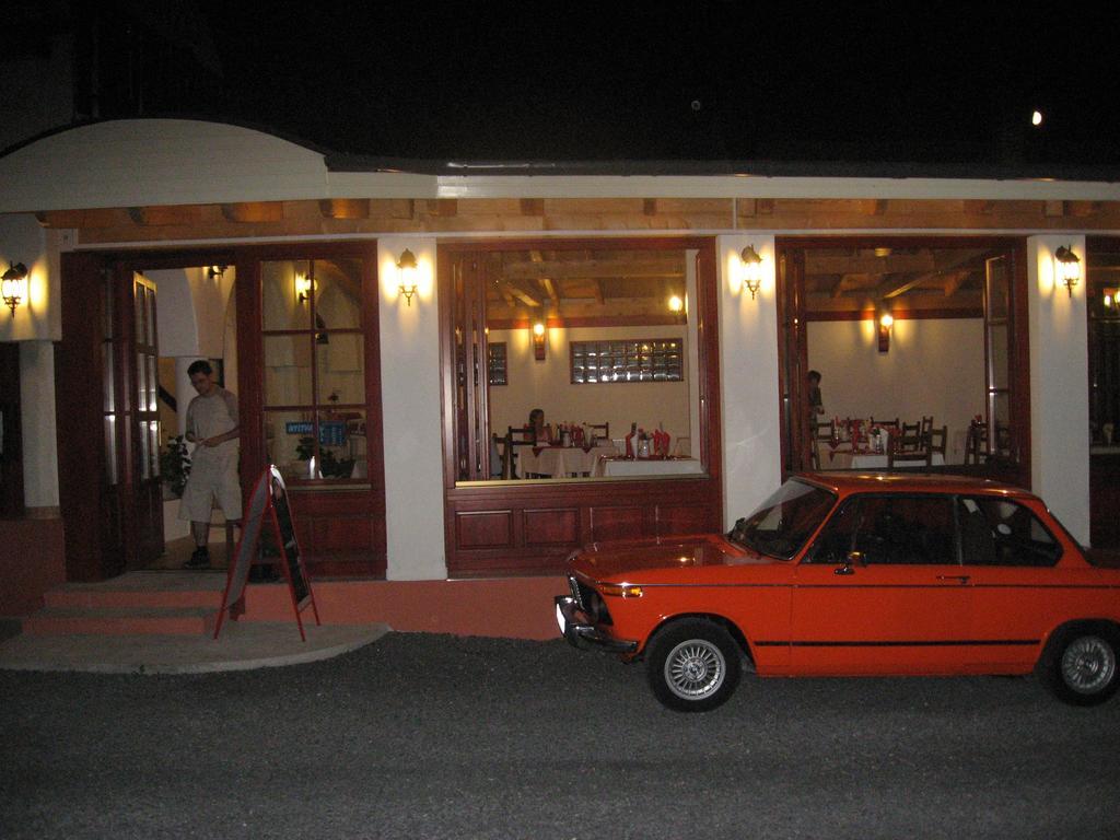 Pannon Panzio Restaurant Hotel Pannonhalma Bagian luar foto